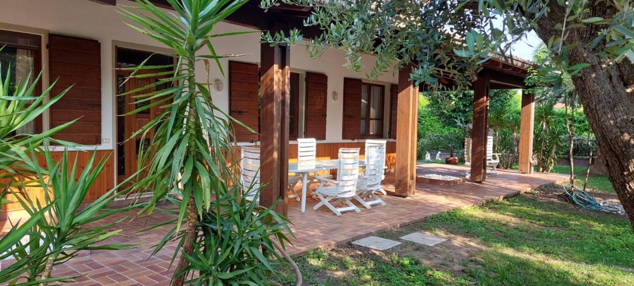 Elisa Holidays Puegnago Exterior photo