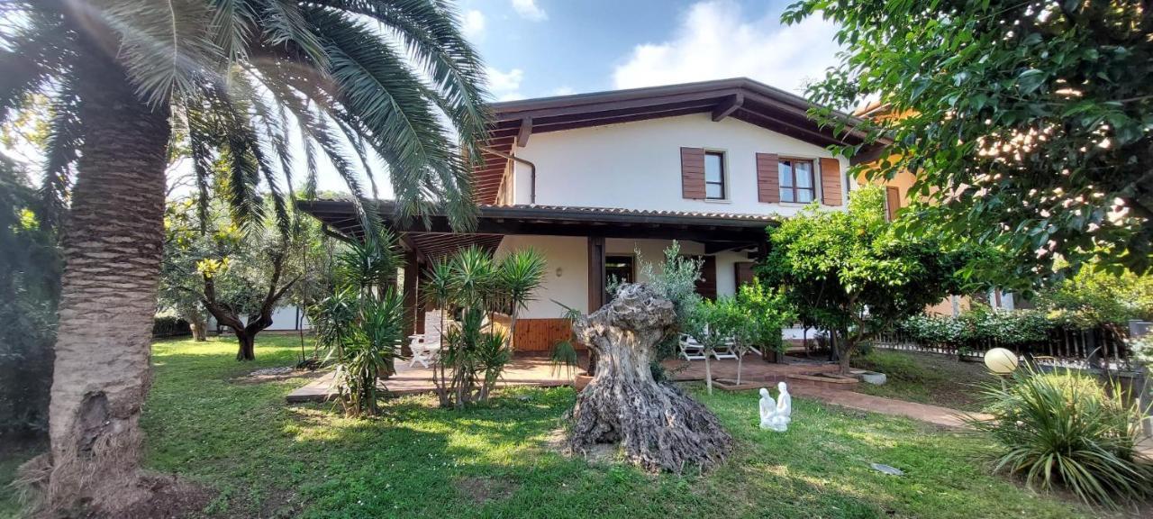 Elisa Holidays Puegnago Exterior photo