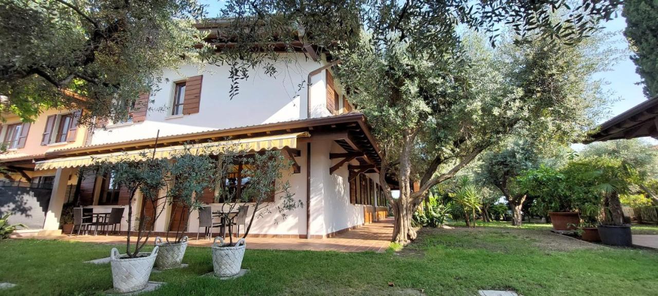 Elisa Holidays Puegnago Exterior photo