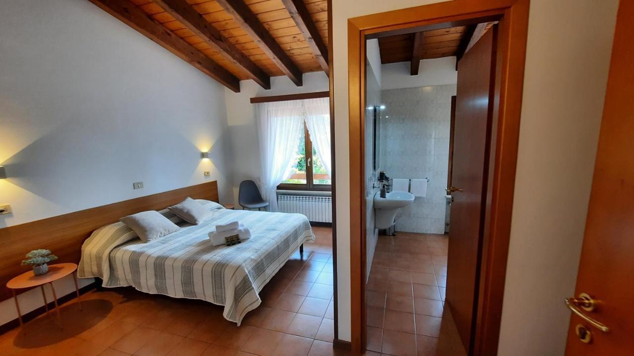 Elisa Holidays Puegnago Exterior photo