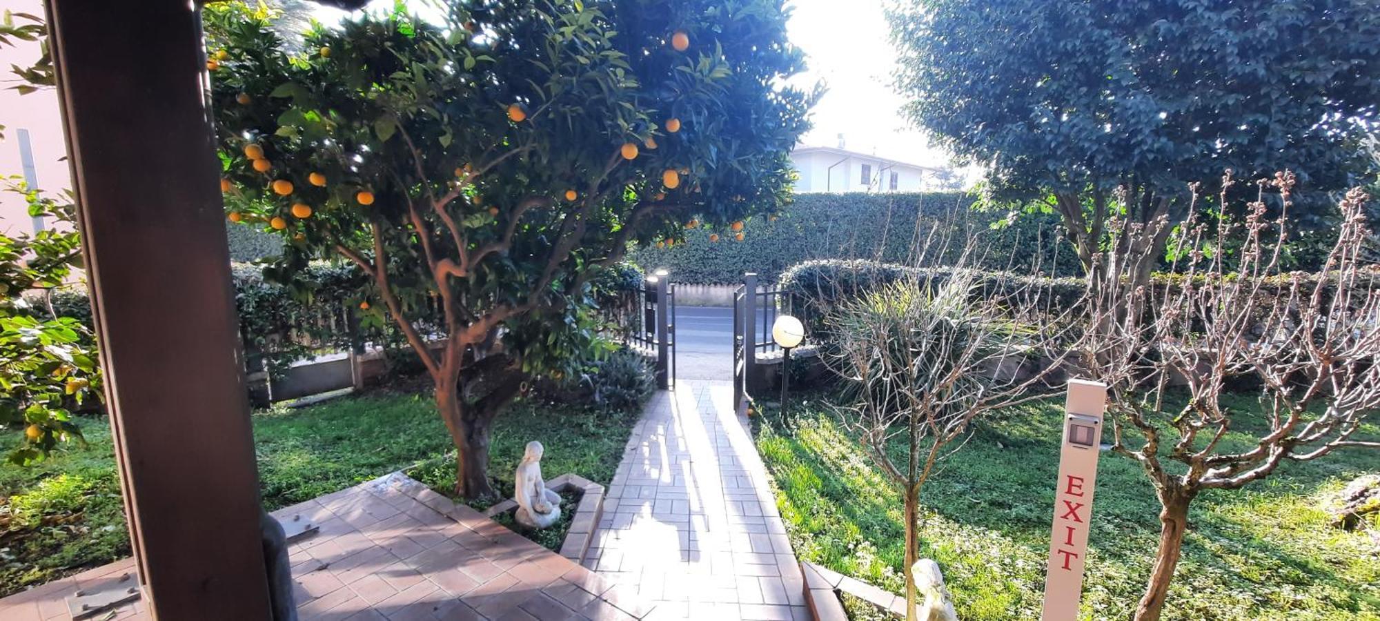 Elisa Holidays Puegnago Exterior photo